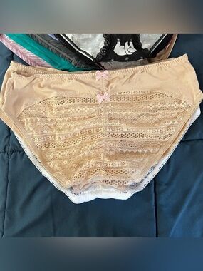 Retired Victoria’s Secret Beige cotton ruched Lace back Hiphugger VS panties XL